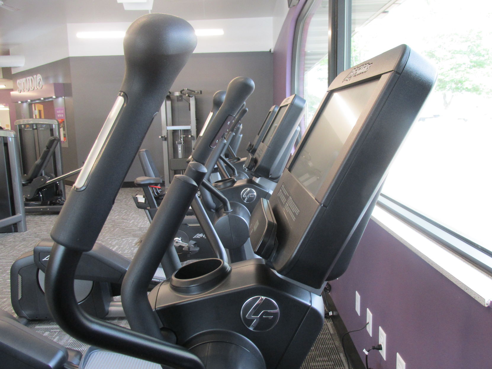 Anytime Fitness (10).JPG